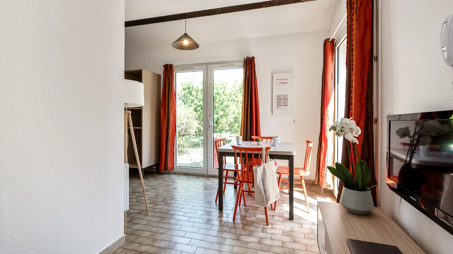 Comfort Aparthotel Mandelieu La Napoule Village 3*,