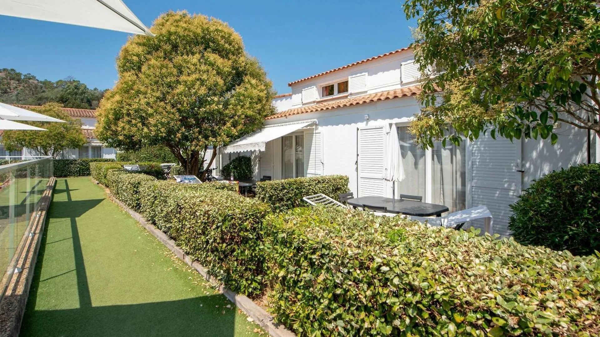 Comfort Aparthotel Mandelieu La Napoule Village 3*,