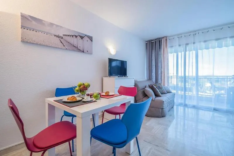 Comfort Aparthotel Mandelieu La Napoule Village Hotel