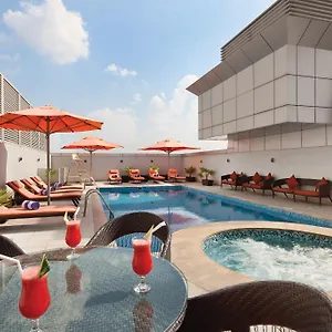 Ramada By Wyndham Deira Szálloda Dubaj